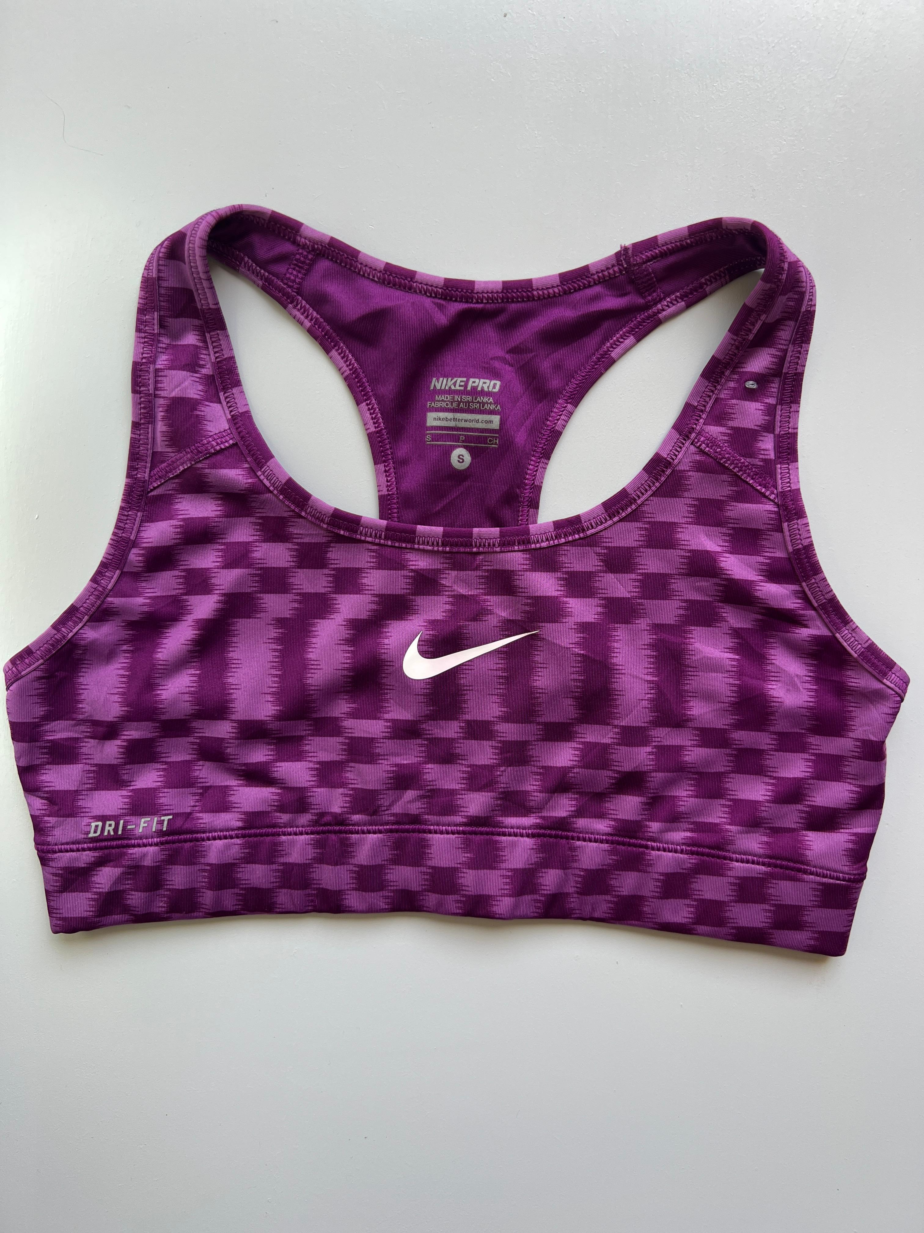Nike Racerback Sports Bra (S-M)