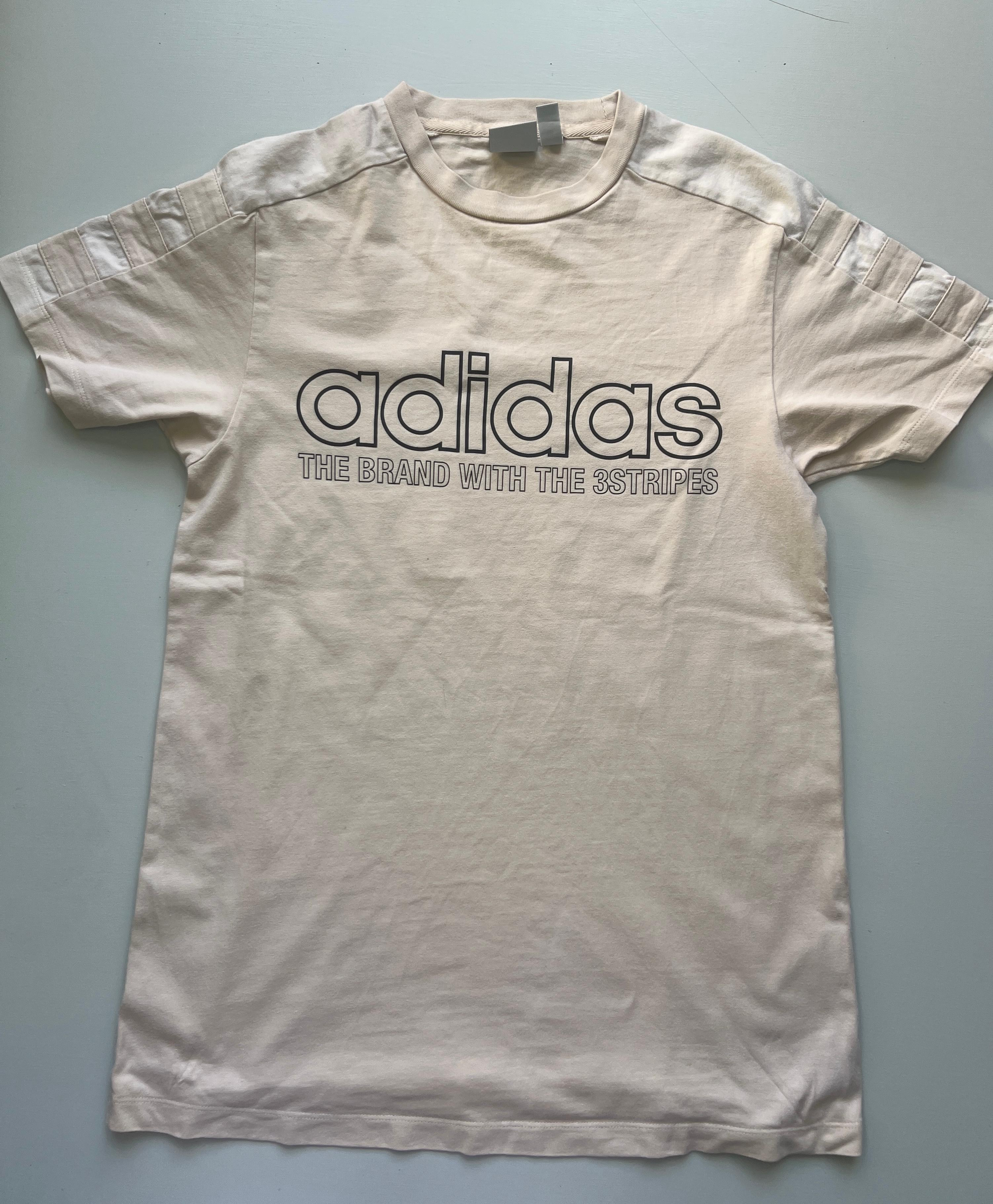 Light Beige Adidas Graphic T-Shirt (S/M)