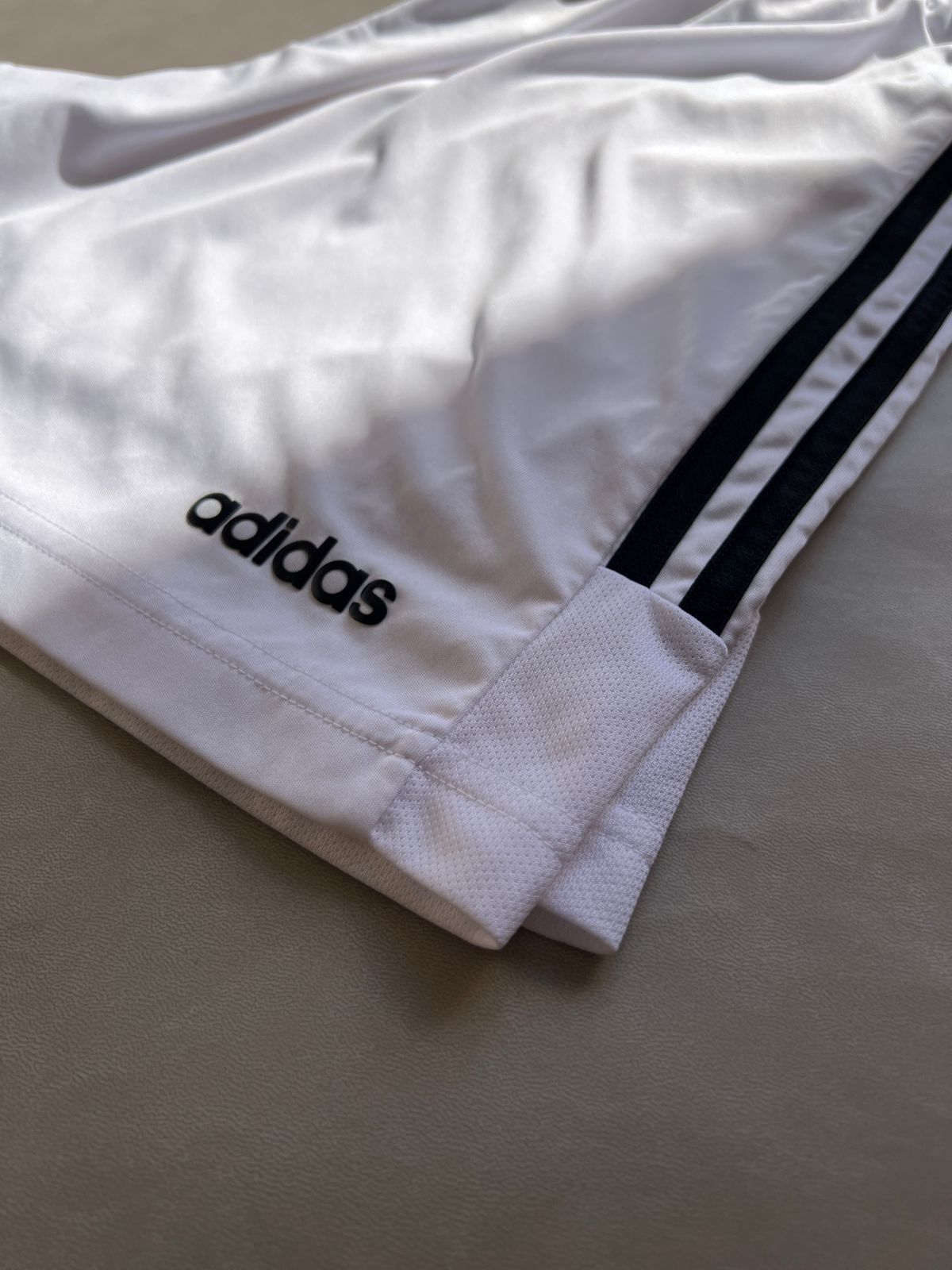 White Adidas 3-strips Training Shorts(L)