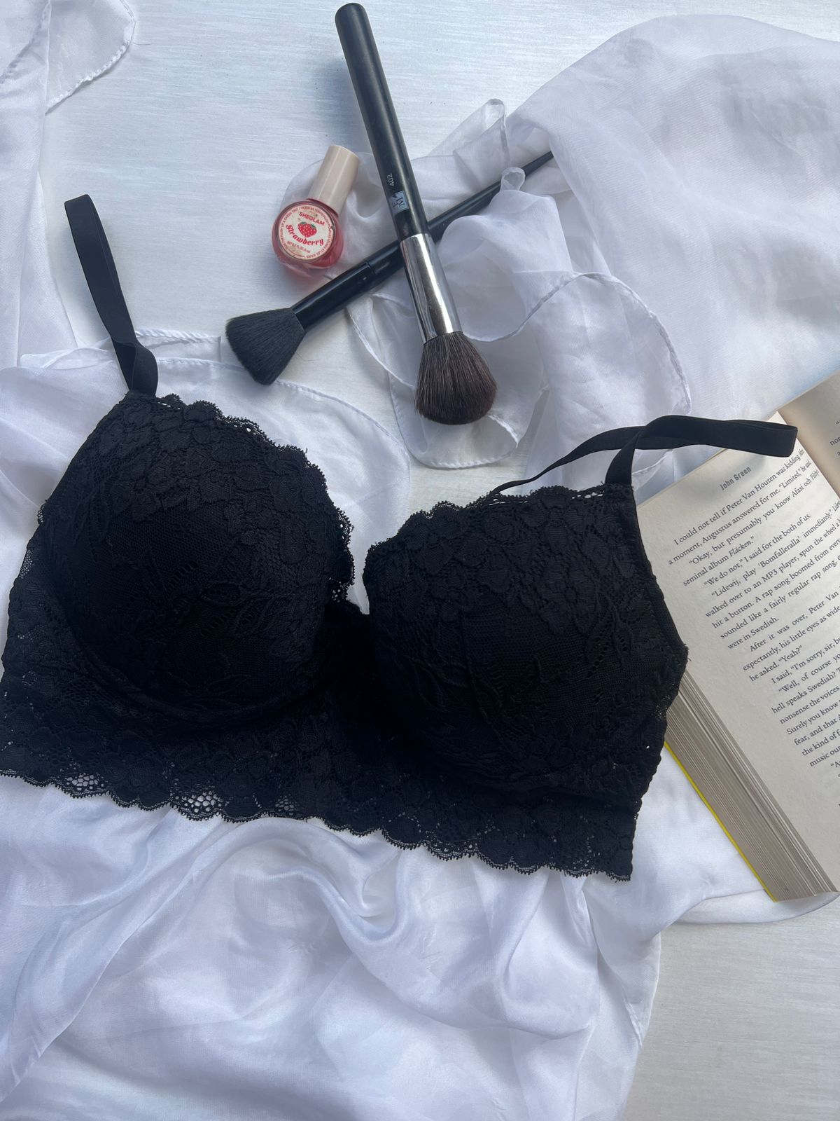 Black Lace Longline Bra (90-95)