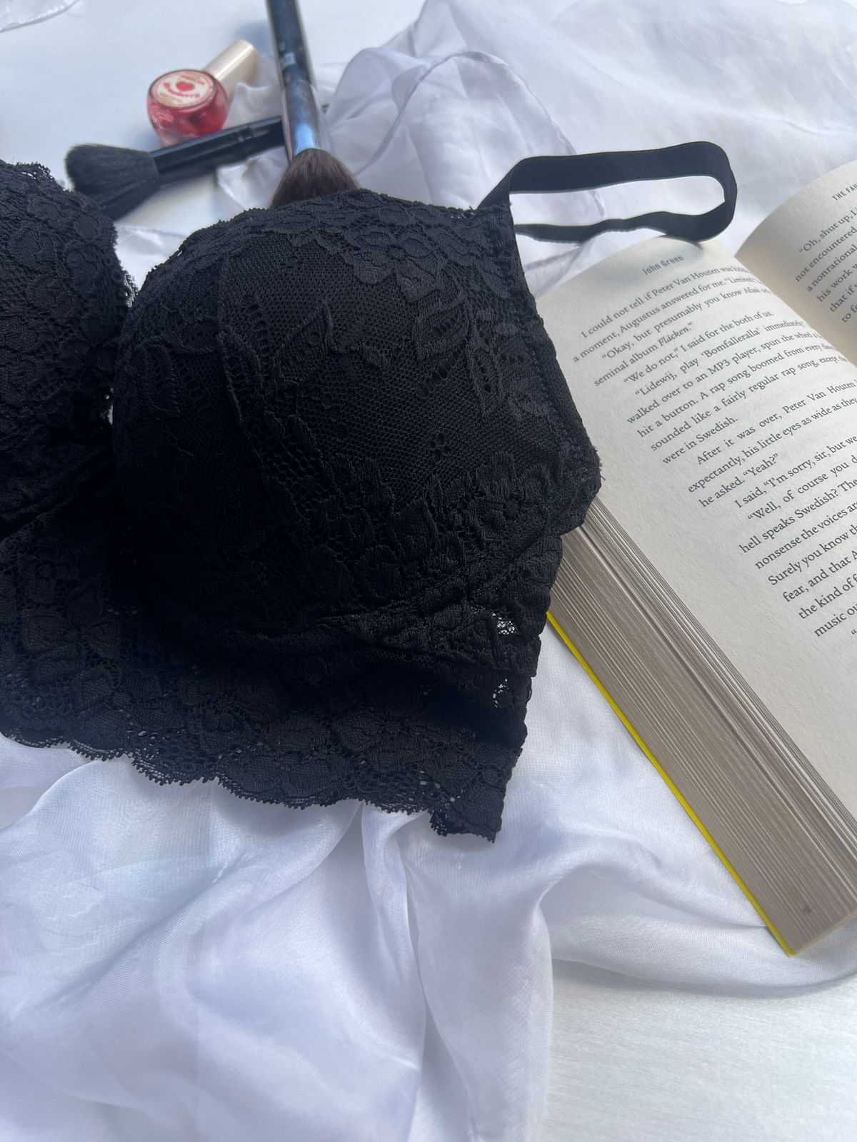 Black Lace Longline Bra (90-95)