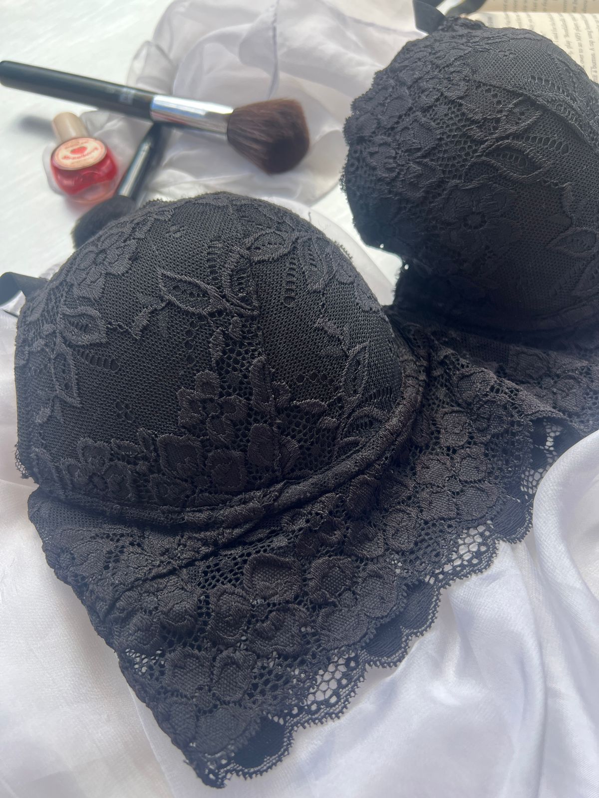 Black Lace Longline Bra (90-95)