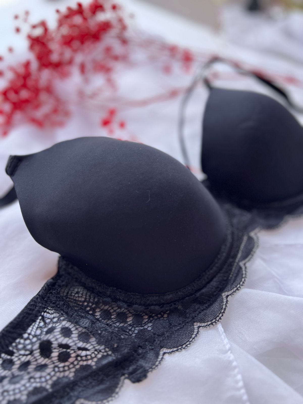 Black Stain & Lace Trim Bra (85-90)